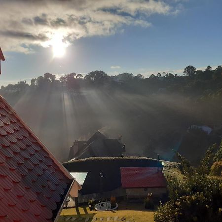 Pousada Toca Dos Tucanos Campos do Jordão Buitenkant foto